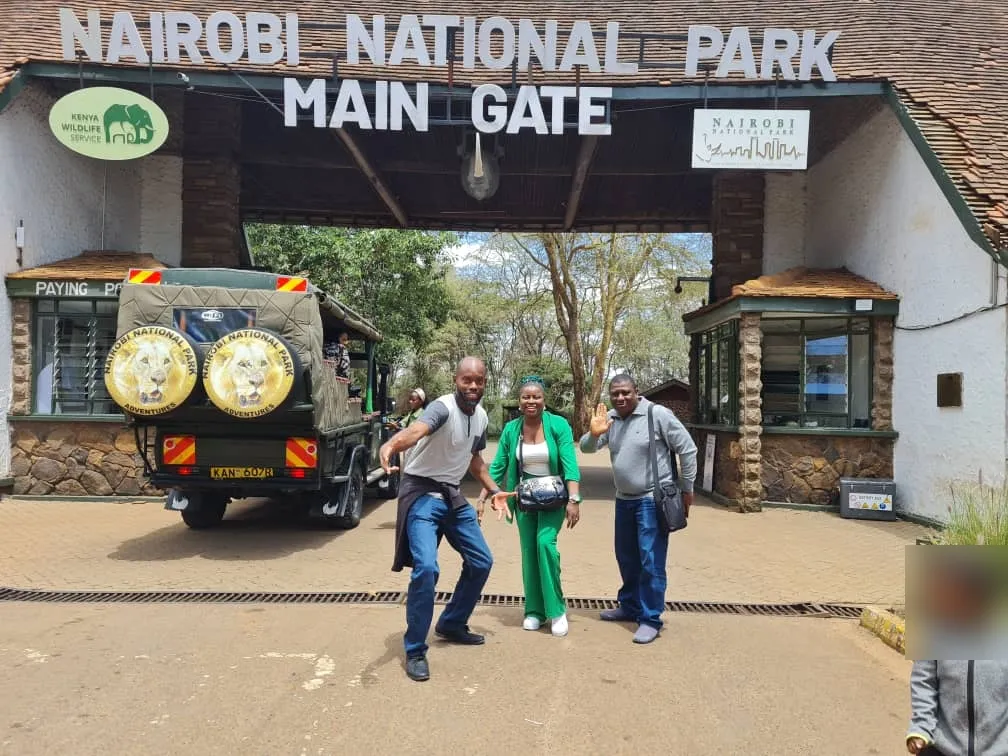 AIBS team and guests at the Nairobi National Park main gate